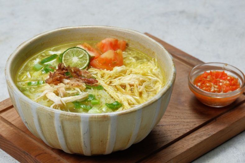 Soto Ayam Kuah Bening
